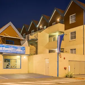 4* Aparthotel Hillarys Harbour